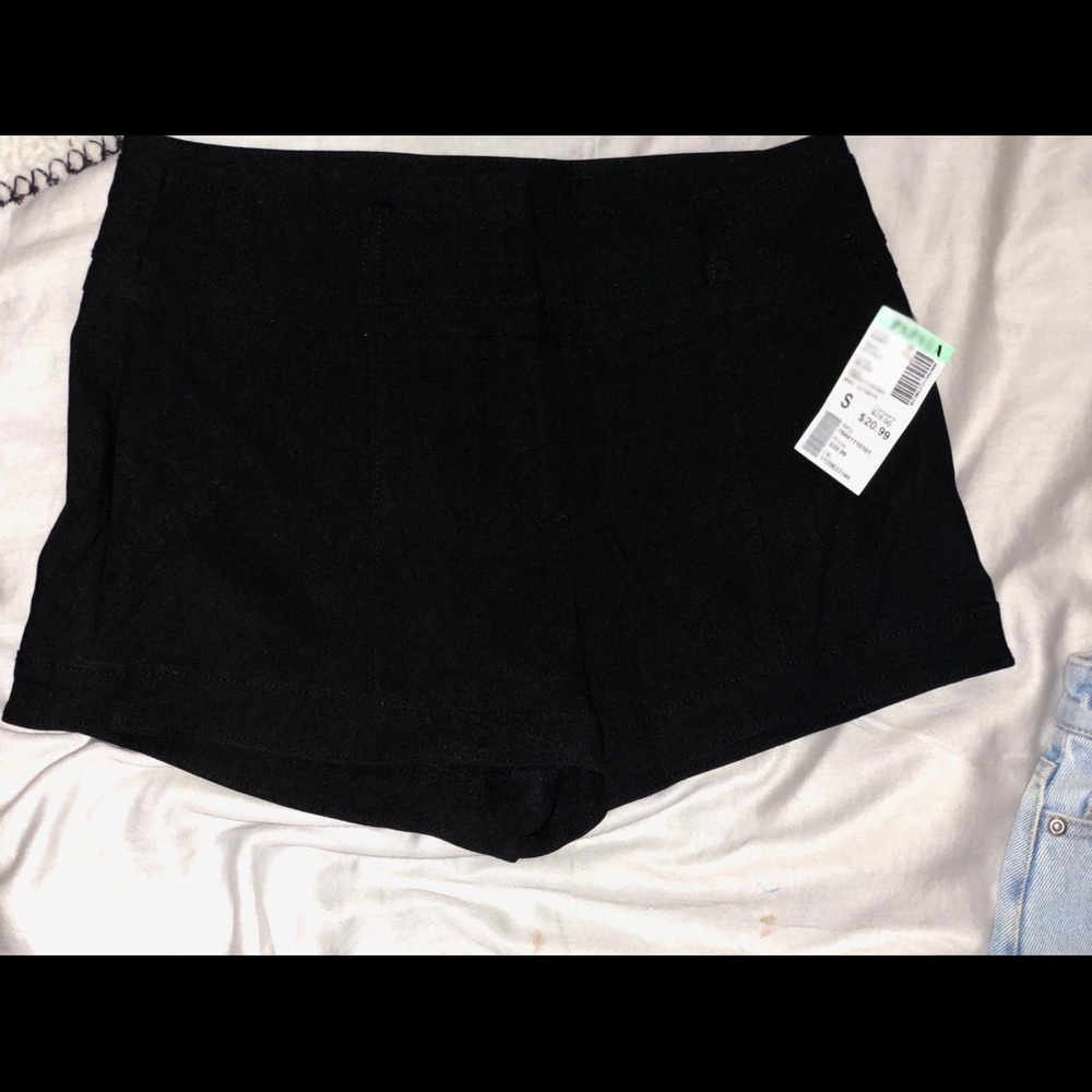 NWT papaya black shorts